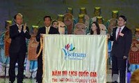 Năm Du lịch quốc gia 2013 với chủ đề “Văn minh sông Hồng”