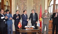 Việt Nam và Uruguay kỷ niệm 20 năm quan hệ ngoại giao 