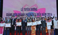 Tuyên dương các giảng viên doanh nhân tiêu biểu năm 2014