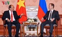 Thủ tướng Nguyễn Xuân Phúc và Thủ tướng Nga Medvedev hội đàm