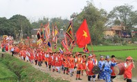 Hội làng mùa xuân