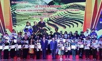 Tuyên dương học sinh, sinh viên dân tộc thiểu số xuất sắc, tiêu biểu 2017