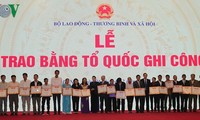 Không bao giờ quên ơn những người đã ngã xuống vì sự nghiệp xây dựng và bảo vệ Tổ quốc