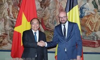 Thủ tướng Nguyễn Xuân Phúc hội đàm với Thủ tướng Bỉ Charles Michel