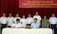 Phối hợp thực hiện công tác dân vận “Cảnh sát Biển đồng hành cùng ngư dân“