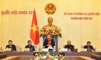 Khai mạc Phiên họp thứ 42 của Ủy ban thường vụ Quốc hội