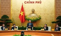 Thủ tướng Nguyễn Xuân Phúc chủ trì hội nghị tìm giải pháp cho công nghiệp chế biến nông sản