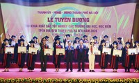 Tuyên dương 88 thủ khoa xuất sắc tốt nghiệp đại học