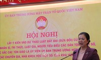 Lấy ý kiến các nhân sĩ, trí thức, người tiêu biểu các dân tộc thiểu số, chức sắc tôn giáo về Dự thảo Luật Đất đai (sửa đổi)