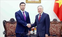 Phó Thủ tướng Thường trực Nguyễn Hòa Bình tiếp Chủ tịch Cơ quan Phòng, chống tham nhũng Kazakhstan