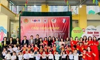 “Chắp cánh ước mơ” mang Tết ấm đến xã vùng cao Sơn Tiến