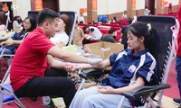 Hiến máu tình nguyện – Nghĩa cử đẹp của tuổi trẻ trong Tháng Thanh niên