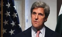 Menlu AS,  John Kerry melakukan kunjungan di Arab Saudi