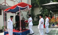 Upacara pengibaran bendera memperingati HUT ke- 68 Hari Kemerdekaan RI di Hanoi