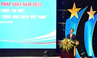 Hari Undang-Undang Vietnam memberikan sumbangan yang positif pada perkembangan sosial-ekonomi