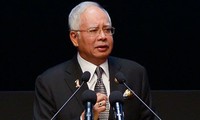 IS mengirim surat mengancam PM Malaysia Najib Razak dan Penasehat Negara Myanmar