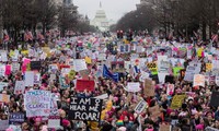 Pawai memprotes Presiden Donald Trump di AS 