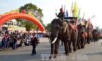 Mengembangkan identitas budaya khas dari warga etnis minoritas daerah Tay Nguyen