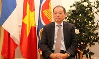  Vietnam menyerap perhatian yang kian besar badan-badan usaha Perancis