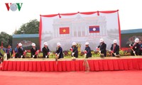 Pencangkulan pertama gedung Parlemen Laos- hadiah dari Partai Komunis, Negara dan rakyat Vietnam