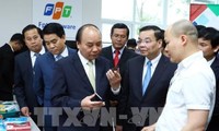 PM Vietnam, Nguyen Xuan Phuc melakukan temu kerja dengan Zona Industri Teknologi Tinggi Hoa Lac