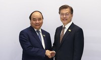 PM Vietnam menerima Presiden Republik Korea, Penasehat Jepang dan Menteri Perdagangan-Industri Oman