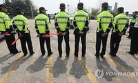 Polisi Republik Korea mencegah penyebaran surat selebaran anti Pyong Yang