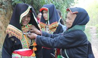 Aspek budaya yang khas dari warga etnis minoriotas Dao Lo Giang, Provinsi Thai Nguyen