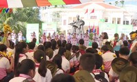 Pembukaan Perkemahan Anak-Anak  Vietnam, Laos dan Kamboja