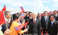 Kunjungan yang dilakukan Sekjen, Presiden Nguyen Phu Trong di Laos mempererat, memperkuat dan mengembangkan hubungan persahabatan tradisional antara dua negara