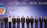 PM Nguyen Tan Dung attends ASEAN+1 meetings with partners 