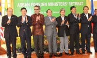 ASEAN Foreign Ministers hasten the formation of the ASEAN community 