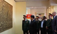 President visits Vietnam-Russia Tropical Centre