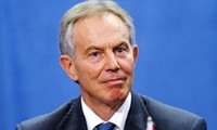 FM Pham Binh Minh receives Tony Blair