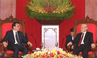 Party, State, National Assembly leaders receive Chinese Premier 