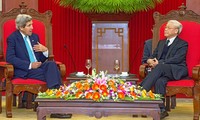 Party leader receives US State Secretary 