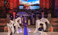 Hanoi Ao Dai Festival 2016 conveys traditional values 