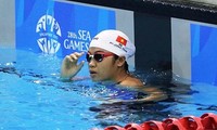 Swimmer Phuong Tram wins 4 gold medals at Southeast Asian competition