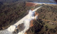 California braces for dam collapse 