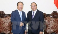 Prime Minister applauds Samsung investment in Vietnam