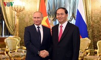 Vietnam, Russia issue joint statement on information security