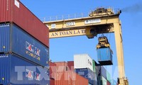 Vietnam’s import-export value surpasses 400 billion USD mark in 2017