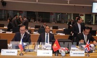 Vietnamese PM delivers three key proposals at ASEM 12