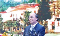 PM stresses on need to develop international trade center in Lao Cai