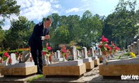 US Ambassador makes history as he pays tribute to fallen Vietnamese soldiers