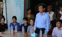 Aid offered to flood-hit overseas Vietnamese in Cambodia