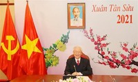 Vietnam's Party chief and President holds phone talks with newly-elected Party chief of Laos 