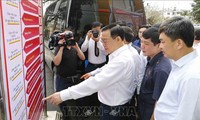 National Assembly Chairman inspects election preparation in Quang Ninh 