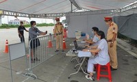 Cameras for QR code scanning installed at Hanoi's COVID-19 checkpoints