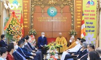 VFF leader congratulates Vietnam Buddhist Sangha on 40th anniversary